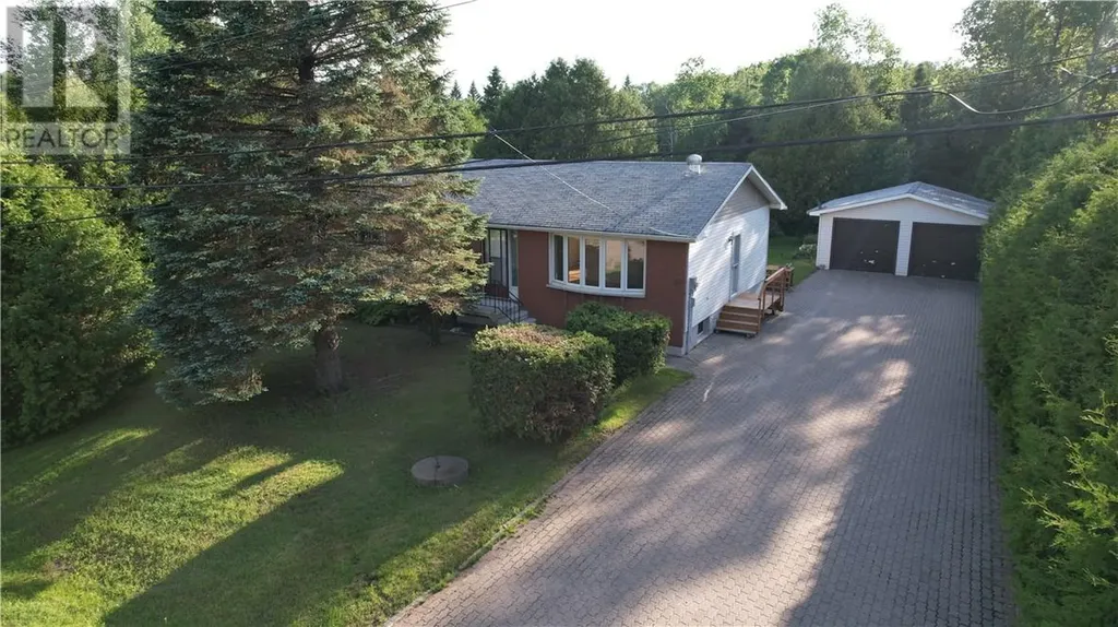 554 Tyyne Sudbury ON P3G 1J5