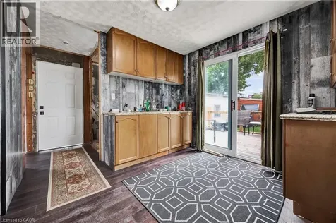 43 Henry Street Kitchener ON N2G 1P4