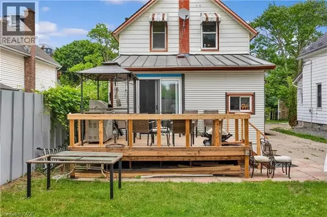 43 Henry Street Kitchener ON N2G 1P4