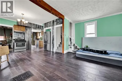 43 Henry Street Kitchener ON N2G 1P4
