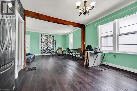 43 Henry Street Kitchener ON N2G 1P4