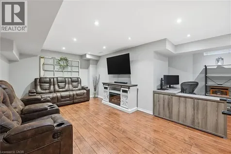 51 Sirente Drive Hamilton ON L9A 0B3