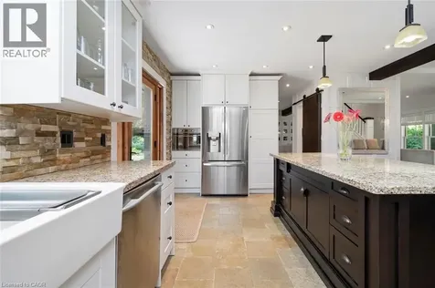 58 Central Drive Hamilton ON L9G 2A2