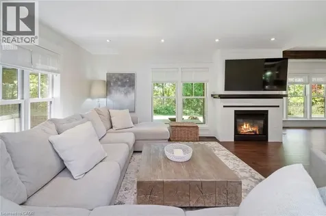 58 Central Drive Hamilton ON L9G 2A2