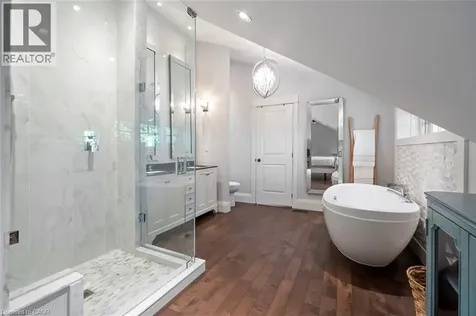 58 Central Drive Hamilton ON L9G 2A2