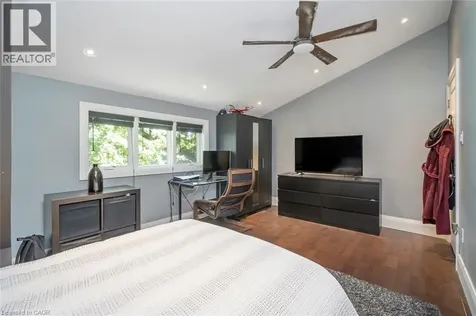 58 Central Drive Hamilton ON L9G 2A2