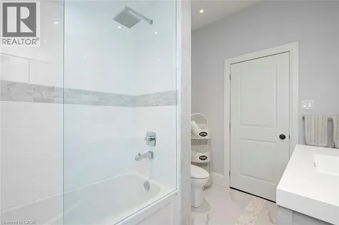 58 Central Drive Hamilton ON L9G 2A2
