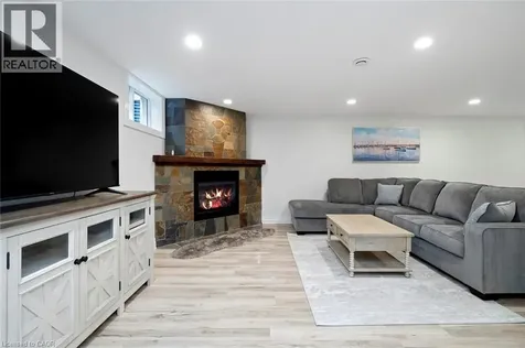 58 Central Drive Hamilton ON L9G 2A2