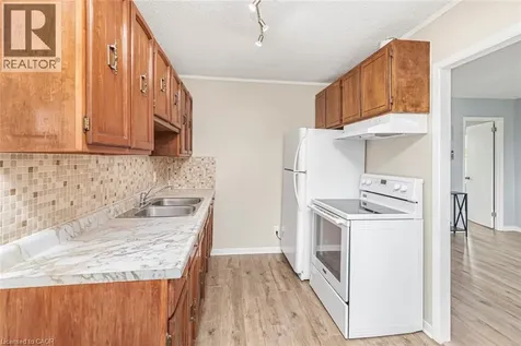 168 Berryman Avenue St. Catharines ON L2R 3X1