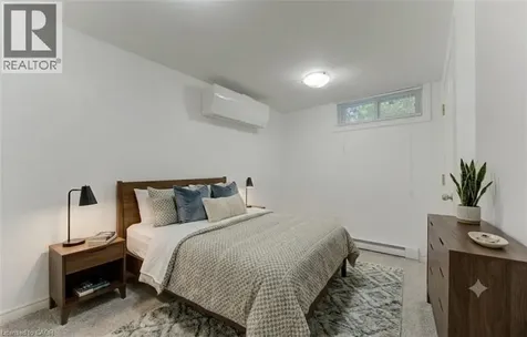 136 Dunsmere Drive Kitchener ON N2E 1V7