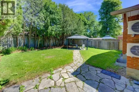 136 Dunsmere Drive Kitchener ON N2E 1V7