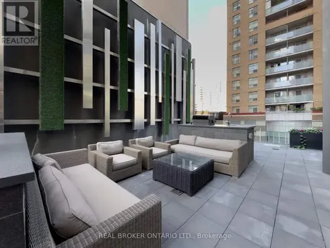 15 Grenville Street Toronto (bay Street Corridor) ON M4Y 0B9