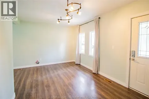 35 Berry Street Chatham ON N7M 3B2