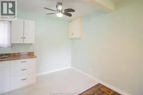 35 Berry Street Chatham ON N7M 3B2