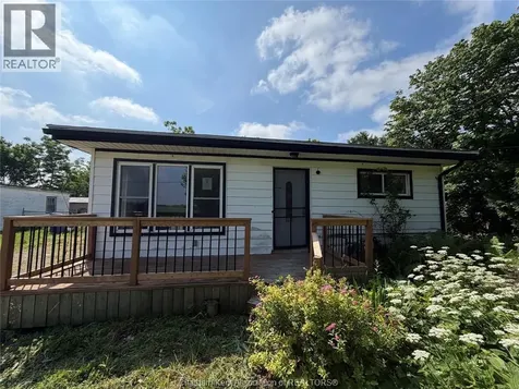 656 Mcnaughton Avenue East Chatham ON N7L 0E4