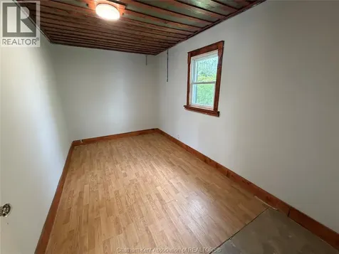 656 Mcnaughton Avenue East Chatham ON N7L 0E4