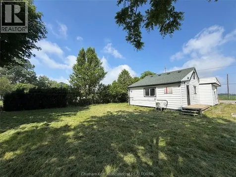 656 Mcnaughton Avenue East Chatham ON N7L 0E4