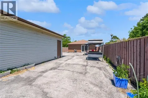261 Limeridge Road West Hamilton ON L9C 2V4