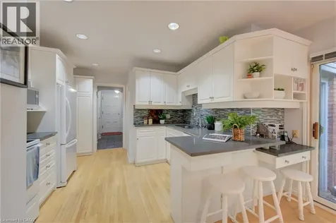 186 Union Boulevard Kitchener ON N2M 2S4