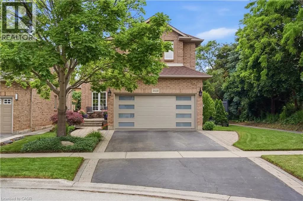 2423 Valley Heights Crescent Oakville ON L6H 6X2