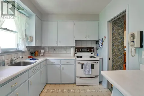 233 Lawrence Avenue Orillia ON L3V 5M3