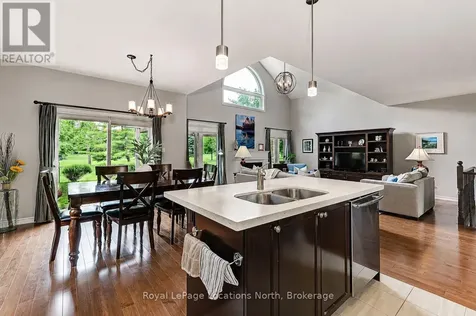 37 Kells Crescent Collingwood ON L9Y 0A9