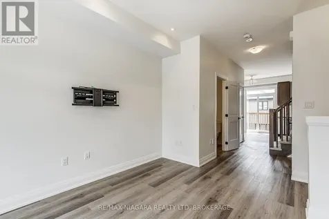 461 Blackburn Drive Brantford ON N3T 6S8