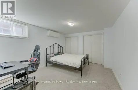 136 Dunsmere Drive Kitchener ON N2E 1V7