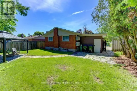 136 Dunsmere Drive Kitchener ON N2E 1V7