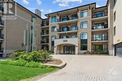 808 Bronson Avenue Ottawa ON K1S 5A4