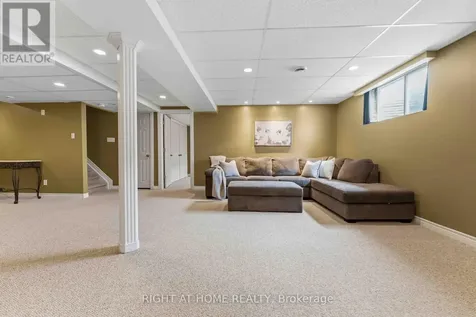 467 Paul Metivier Drive Ottawa ON K2J 0A9