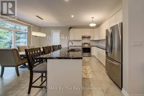 43 Fawndale Crescent Wasaga Beach ON L9Z 2N2