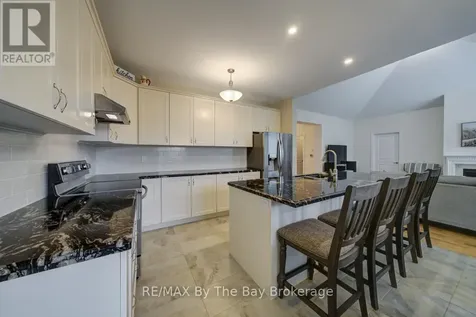 43 Fawndale Crescent Wasaga Beach ON L9Z 2N2