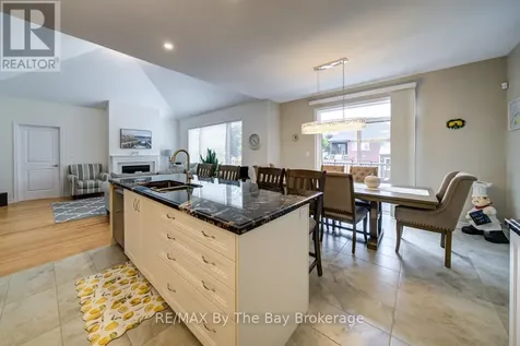 43 Fawndale Crescent Wasaga Beach ON L9Z 2N2