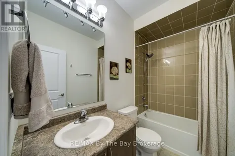 43 Fawndale Crescent Wasaga Beach ON L9Z 2N2