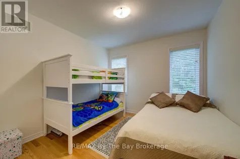 43 Fawndale Crescent Wasaga Beach ON L9Z 2N2