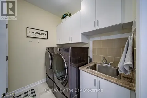 43 Fawndale Crescent Wasaga Beach ON L9Z 2N2