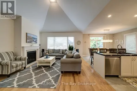 43 Fawndale Crescent Wasaga Beach ON L9Z 2N2