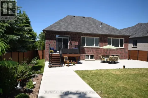 43 Fawndale Crescent Wasaga Beach ON L9Z 2N2