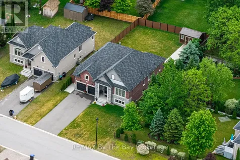 43 Fawndale Crescent Wasaga Beach ON L9Z 2N2