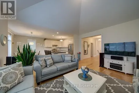 43 Fawndale Crescent Wasaga Beach ON L9Z 2N2