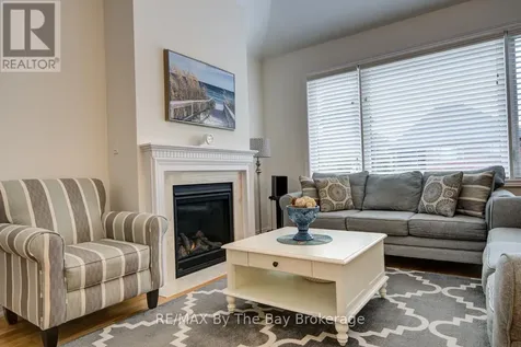43 Fawndale Crescent Wasaga Beach ON L9Z 2N2
