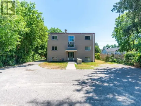 74 Sanford Street Barrie (lakeshore) ON L4N 3C5