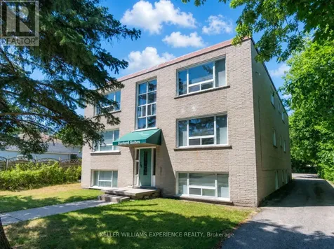 74 Sanford Street Barrie (lakeshore) ON L4N 3C5