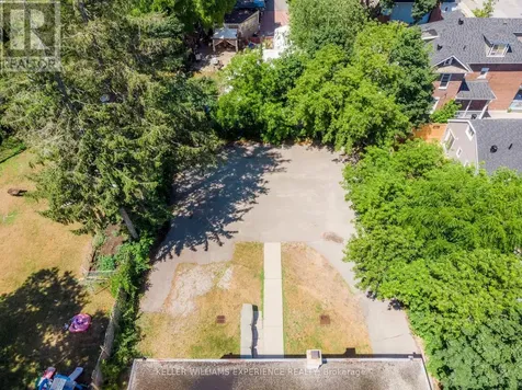74 Sanford Street Barrie (lakeshore) ON L4N 3C5