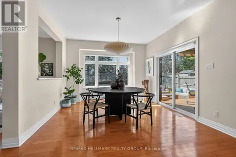 1934 Lenester Avenue Ottawa ON K2A 1J9