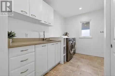 1934 Lenester Avenue Ottawa ON K2A 1J9