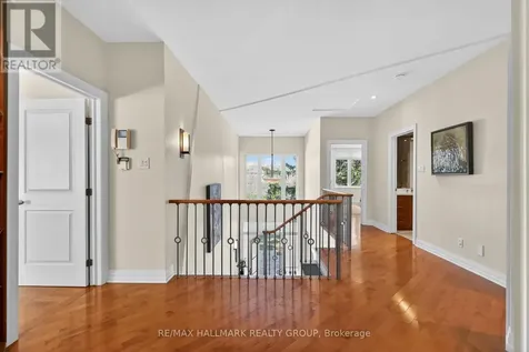 1934 Lenester Avenue Ottawa ON K2A 1J9