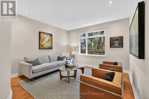 1934 Lenester Avenue Ottawa ON K2A 1J9