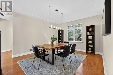 1934 Lenester Avenue Ottawa ON K2A 1J9